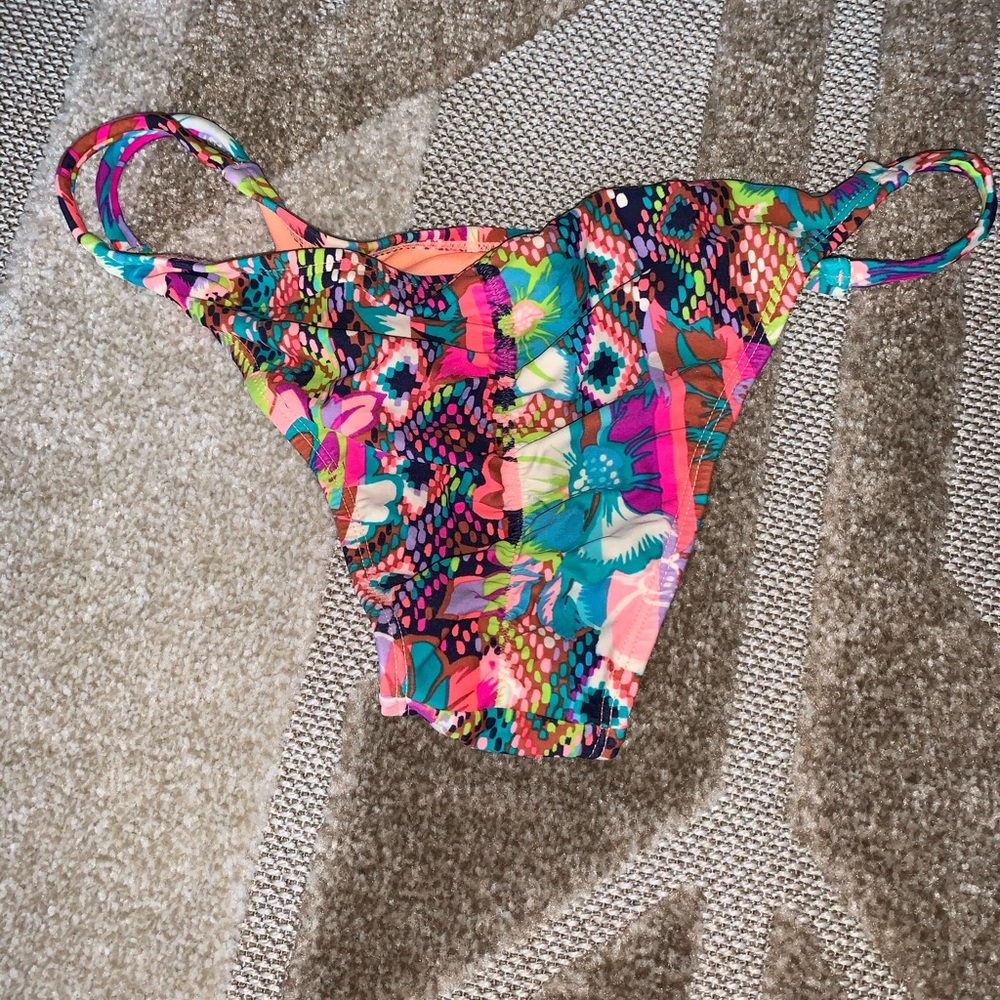 Bikini suit bottoms